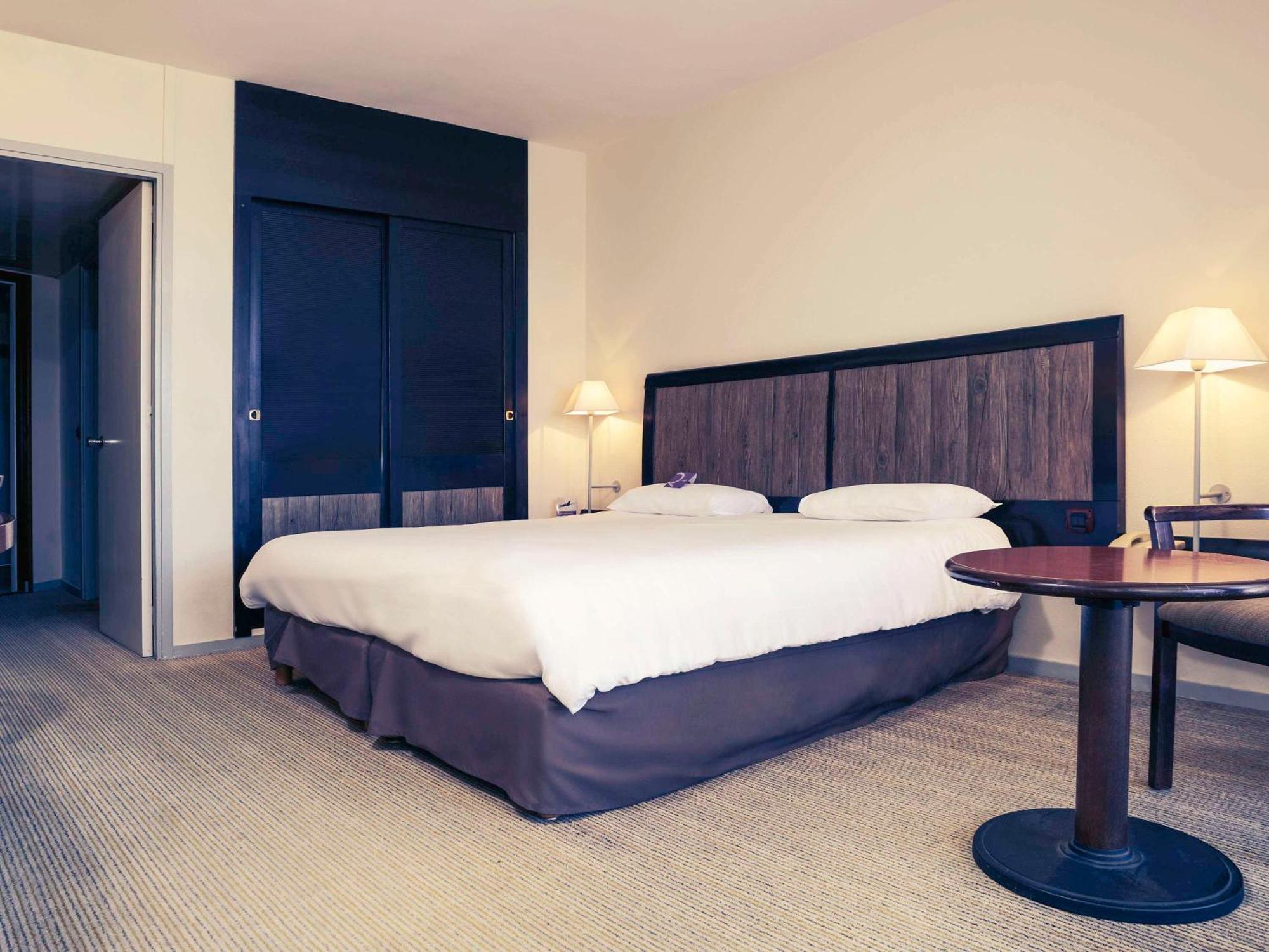 Mercure Port Motte Hotel 4*